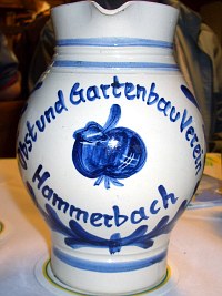 Bembel aus Hammersbach, Foto: Meiners_CIMG4343_200x267