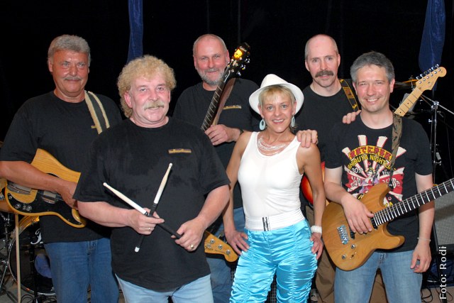 The
Dusted Brooms, Foto: Rodi_9051_640x427 The Dusted Brooms, Foto: Rodi_9051_640x427