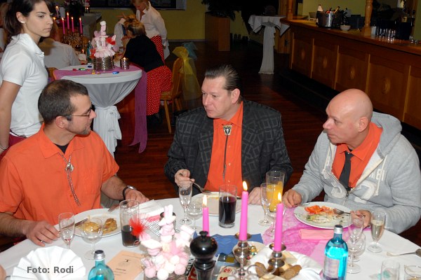 Volker, Mike u. Kurthi, Foto: Rodi_0497_600x400 Volker, Mike u. Kurthi, Foto: Rodi_0497_600x400