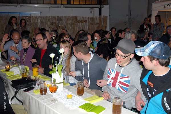 Es wird geschunkelt, Foto: Rodi_1319_600x400 Es wird geschunkelt, Foto: Rodi_1319_600x400