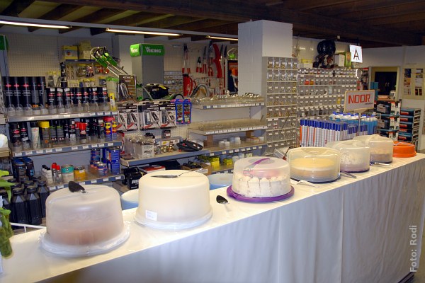 Kuchentheke, Foto: Rodi_1326_600x400 Kuchentheke, Foto: Rodi_1326_600x400
