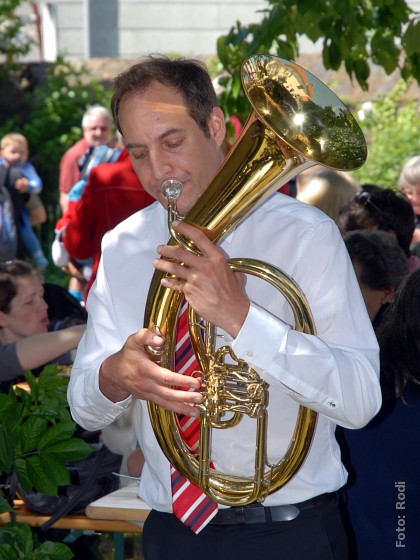 Dirigent Moritz Mainusch, Foto: Rodi_2056_420x560 Dirigent Moritz Mainusch, Foto: Rodi_2056_420x560