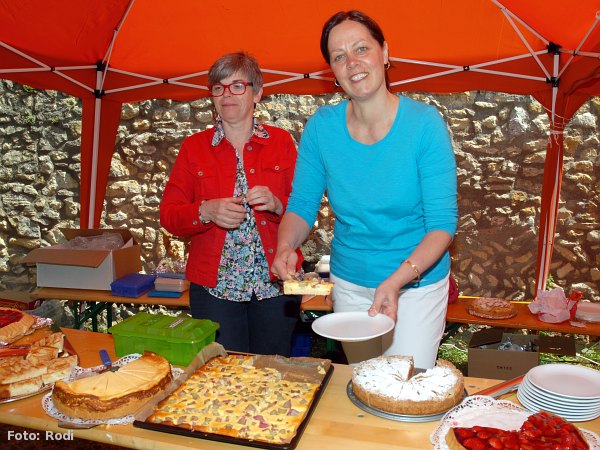 Kuchentheke,
Foto: Rodi_2059_600x450 Kuchentheke, Foto: Rodi_2059_600x450